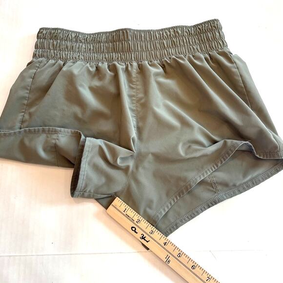 Nike Shorts 3" Womens Size Small Green Dri-Fit Mid Rise Brief Lined Workout - Picture 9 of 11